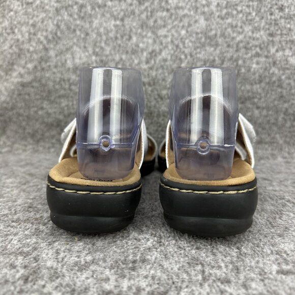 ✅Womens 9M Clarks White Leather Sandals Adjustable Straps Cushion Casual Comfort - Picture 8 of 13